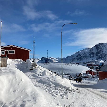 Isi4U Apartments, Snowmobile And Dogsled Sisimiut Dış mekan fotoğraf